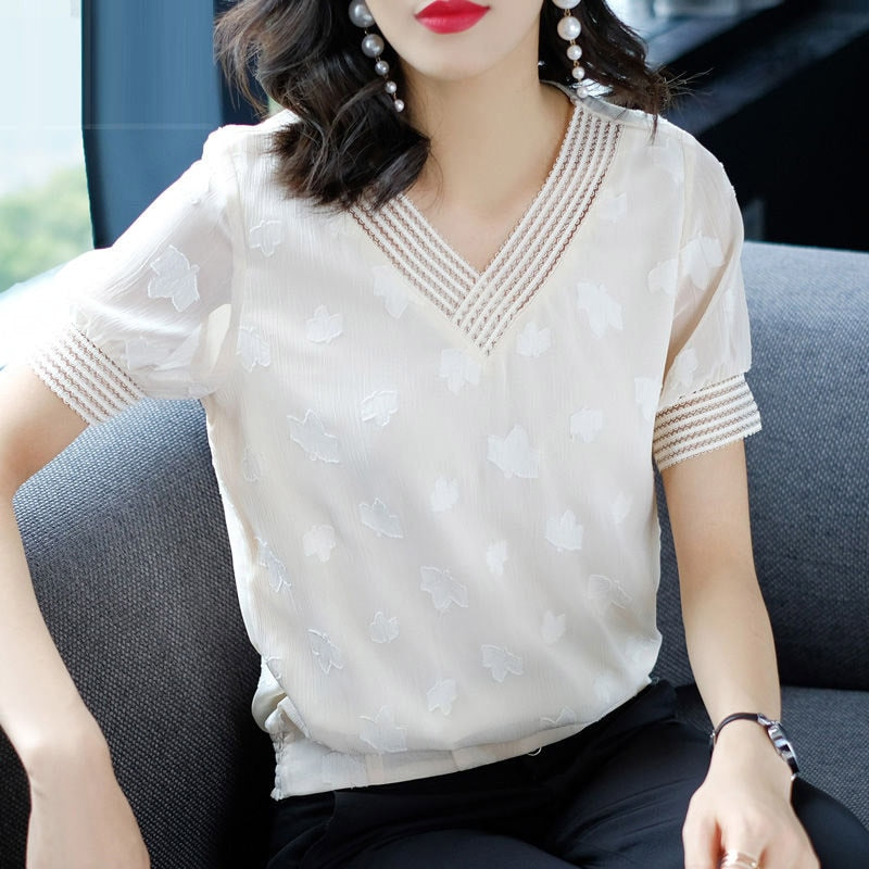 Women Spring Summer Style Chiffon Blouses Shirts Lady Casual Short Puff Sleeve V-Neck Loose Chiffon Blusas Tops ZZ0843