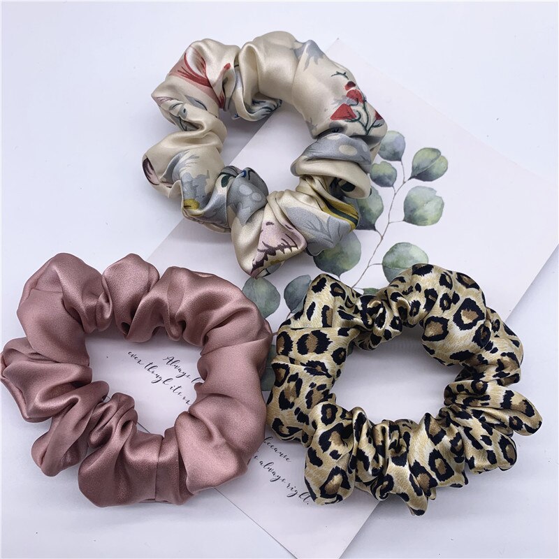 100% Pure Silk Hair Scrunchie Width 3.5cm Hair Ties Band Girls Ponytail Holder Luxurious Colors Sold by one pack of 3pcs