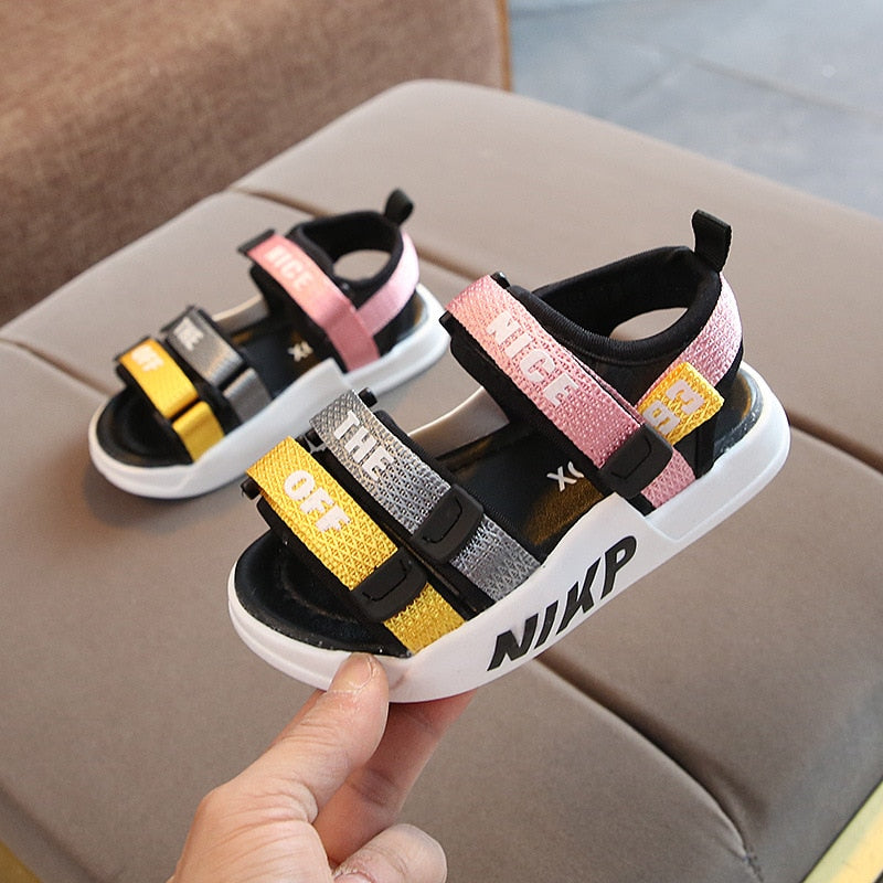 Erkek sandalet yumuşak alt çocuk plaj ayakkabısı çocuk sandaletleri bebek rahat sandalet kızlar plaj ayakkabısı çocuklar rahat sandalet