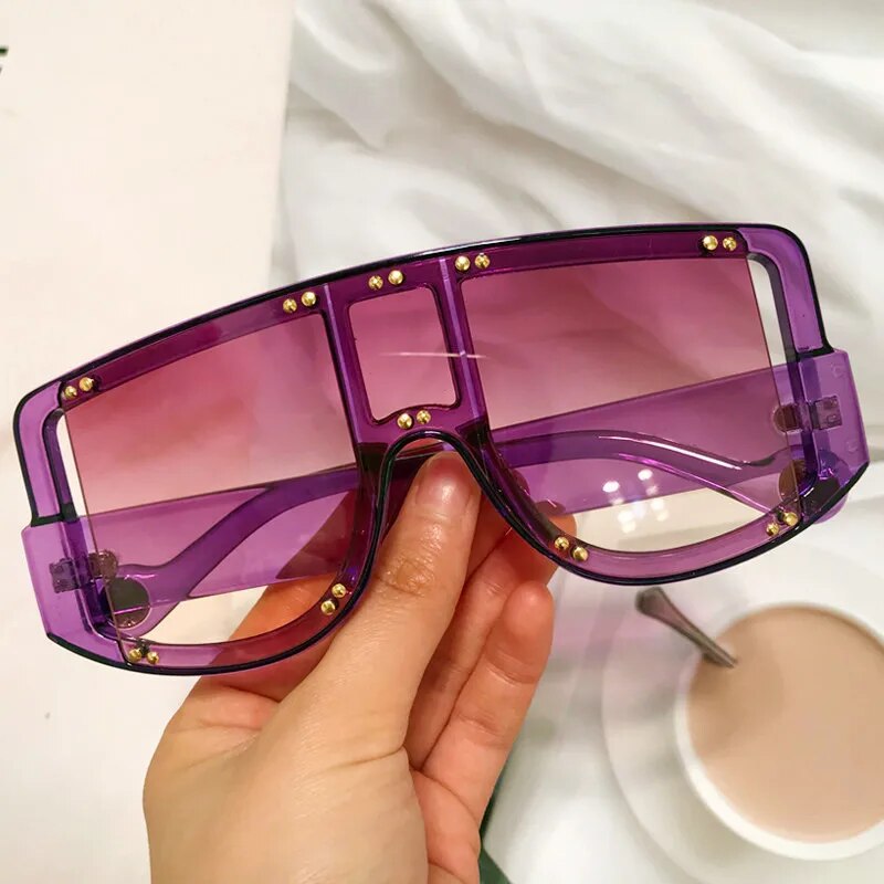 2022 New Fashion Brand Candy Color Shield Sunglasses For Women Vintage Full Rivet Hollow One Piece Sun Glasses Men Hop Hop Shade