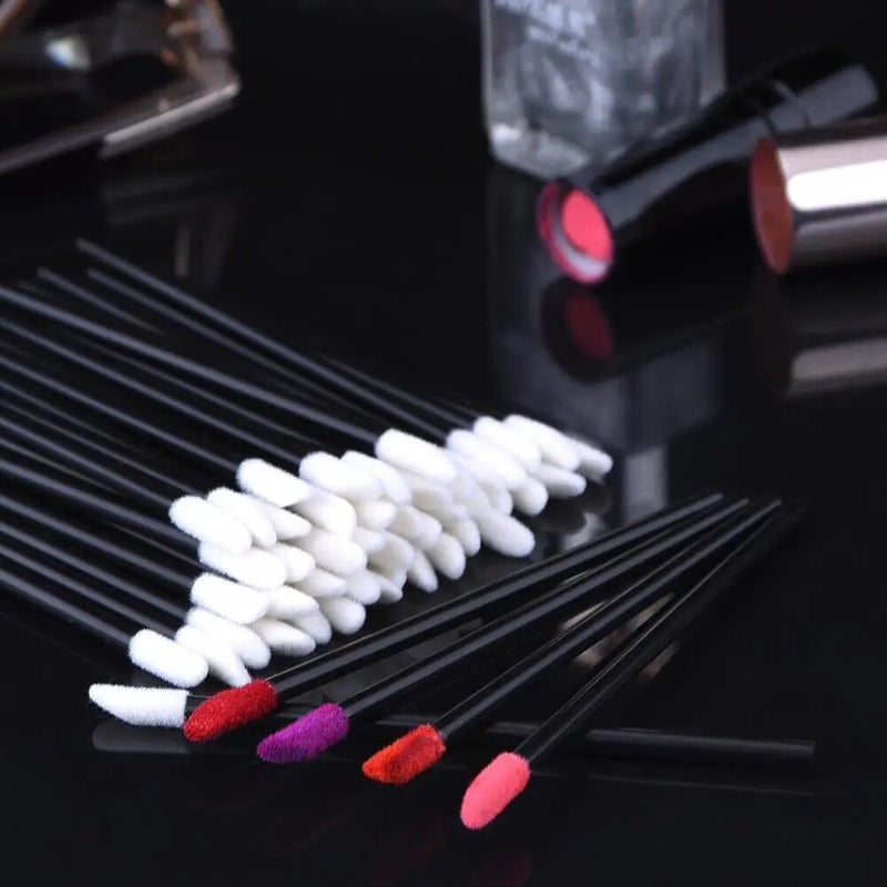 500/1000 PCS Disposable Lip Brush Women Accessories Wholesale Lipstick Gloss Wands Applicator Perfect Best Make Up Tool Hotting