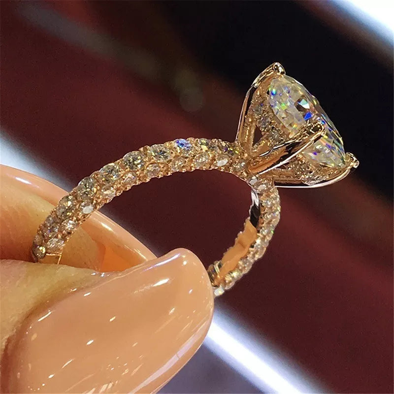 Fashion Women Jewelry Ring Elegant Crystal Rhinestones Ring For Women Accessories Bride Wedding Party Ring Gift