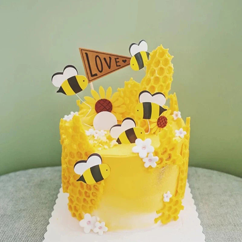 Disney Children's Birthday Cake Decoration Winnie the Pooh Piglet Pig Tigger Birthday Articles Home Decoration