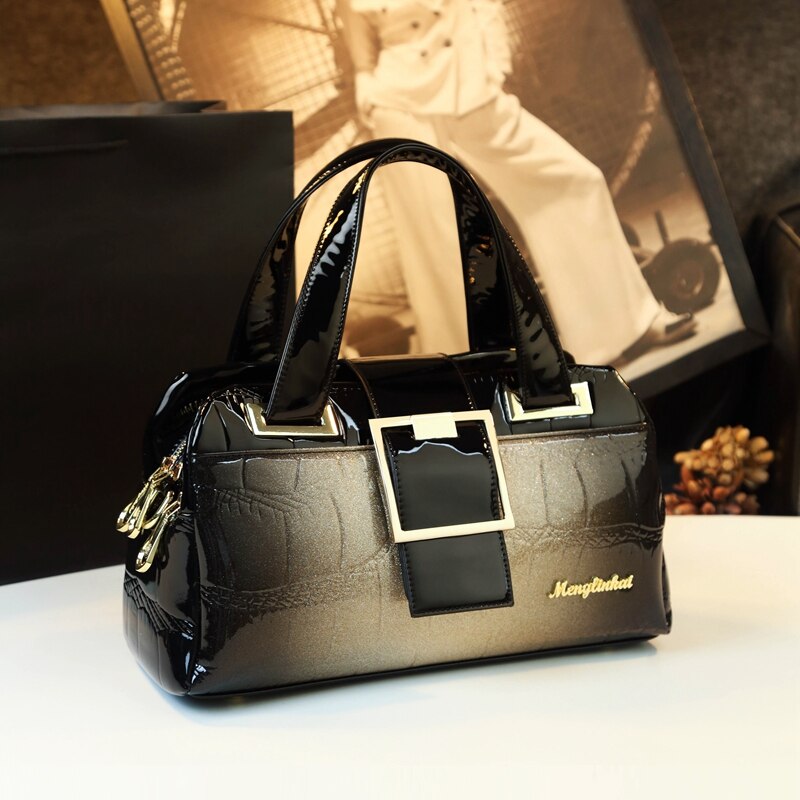 Mother Bag New Fashion Women Handbag Shoulder Messenger Middle-aged Leather Female Bag Crocodile Pattern Portable Boston Bags