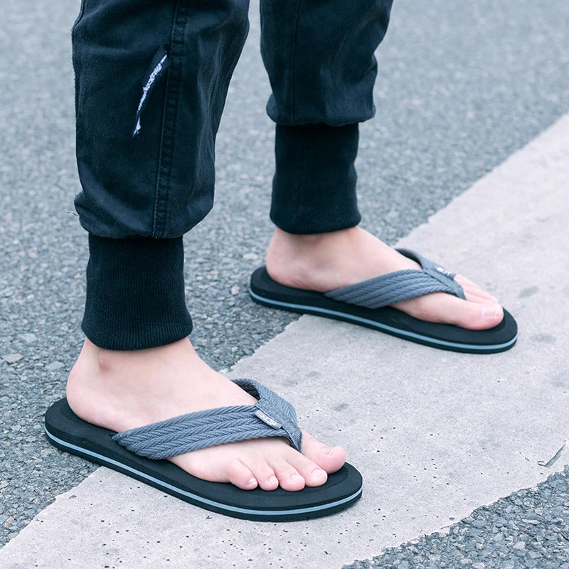 Summer Men Flip Flops High Quality Comfortable Beach Sandals Shoes for Men Male Slippers Plus Size 47 Casual Shoes Free shipping