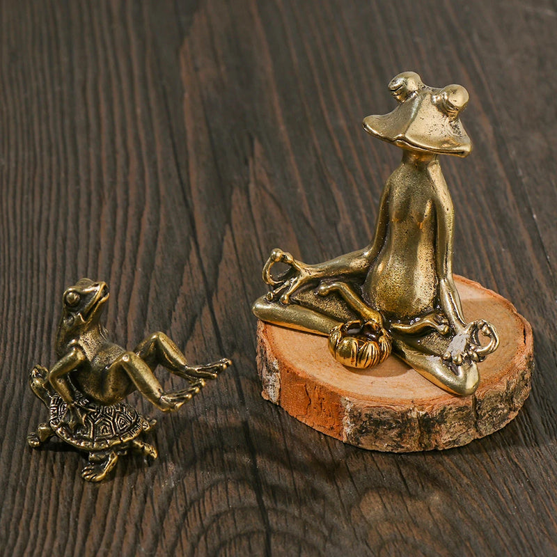 Retro Animal Sculpture Brass Frog Snail Turtle Shape Censer Zen Meditate Stick Holder Burner Stand Incense Holde Home Decor