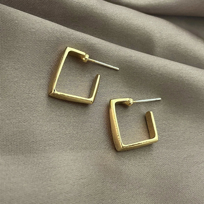 Women Exquisite Square Earrings Gold Color Circle Hoop Geometric Earrings for Girls Luxury 2022 New Fashion Pendients Jewelry