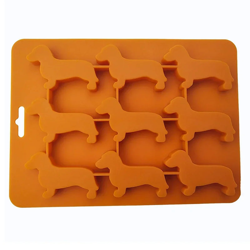 Dachshund Dog Shaped Silicone Ice Cube Mold and Tray for Drink Ice Maker Candy Chocolate Biscuit Fondant Cupcake Cake Decoration