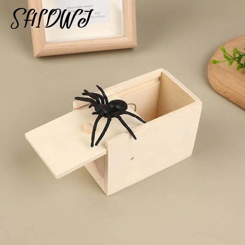 Wooden Prank Trick Practical Joke Home Scare Toy Box Gag Spider Kid Parents Friend Funny Play Joke Gift Box Car Decoration