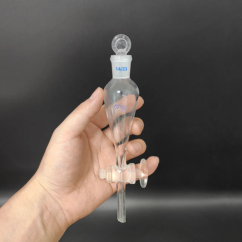 Separatory funnel pear shape,Ground-in glass stopper and stopcock.10ml-125ml-250ml-500ml-5000ml,No tick mark,Glass switch valve