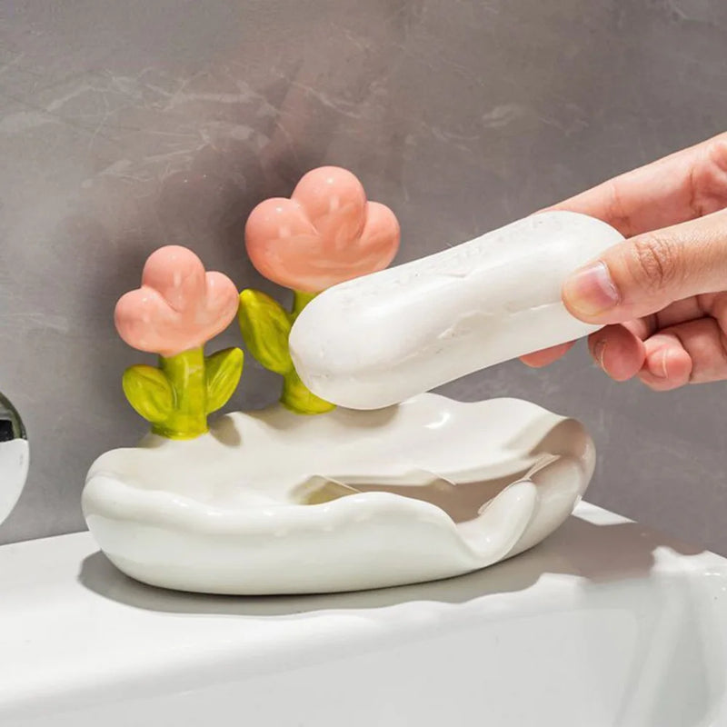 1pc Creative Flower Decor Soap Dish, Cute Plastic Drain Soap Tray, Self Draining Soap Holder, Storage Soap Rack For Bathroom