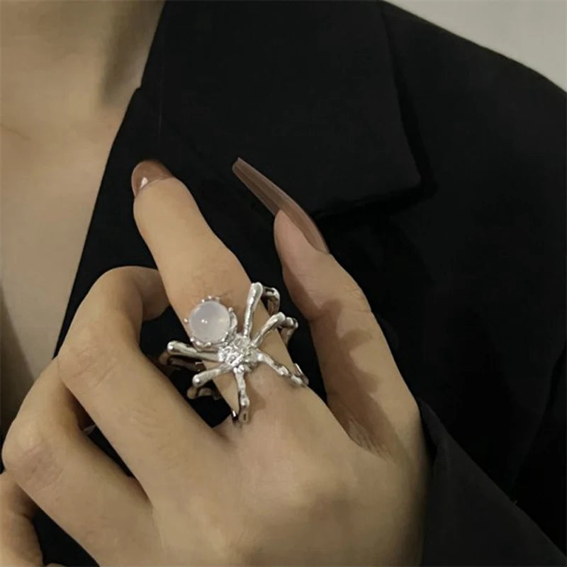 Gothic Crystal Ball Halloween Spider Finger Ring for Women Men Couple Unique Punk Jewelry Animal Party Daily Gift Accessories