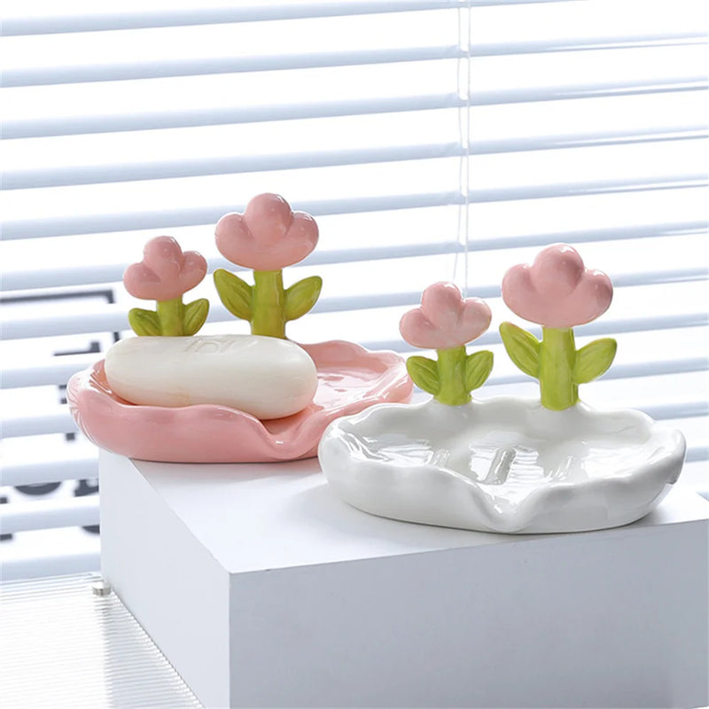 1pc Creative Flower Decor Soap Dish, Cute Plastic Drain Soap Tray, Self Draining Soap Holder, Storage Soap Rack For Bathroom