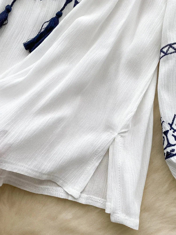 Women's Bohemia Blouse Embroidered Autumn Spring O-neck Collar Bow Tie Lantern Sleeve Top Blusas Mujer Female Tops BL020