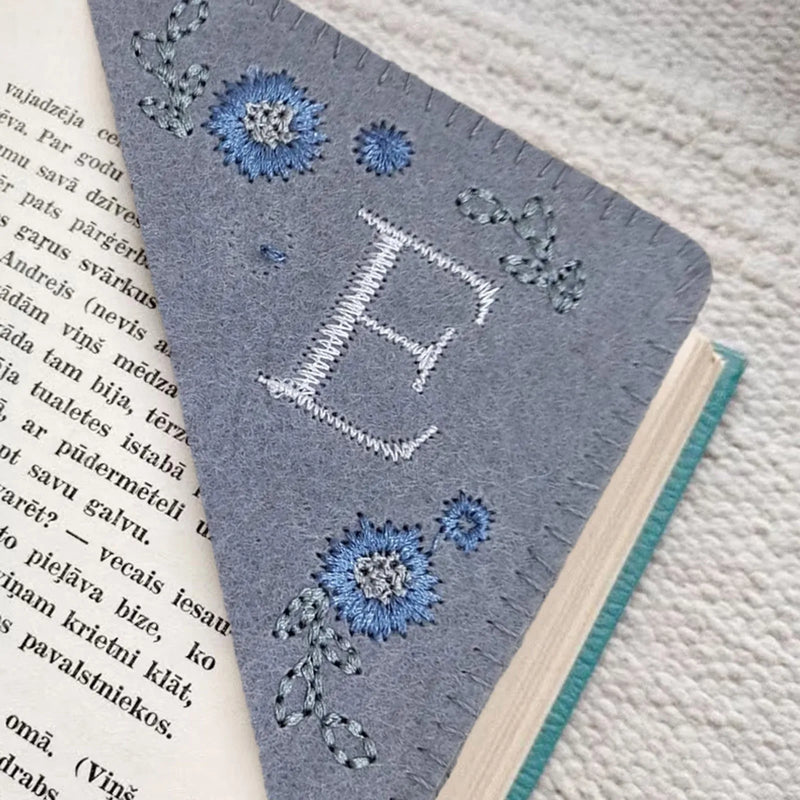 🔖 26 Letters Elegant Personalized Hand Embroidered Corner Bookmark Four Seasons Fun Bookmark Stationery Organizer Drawers