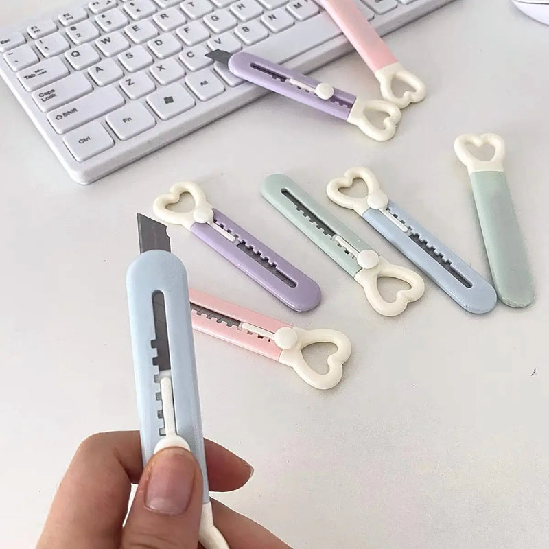 MINKYS Kawaii Mini Pocket Love Heart Art Utility Knife Express Box Knife Paper Cutter Craft Wrapping Tools Stationery