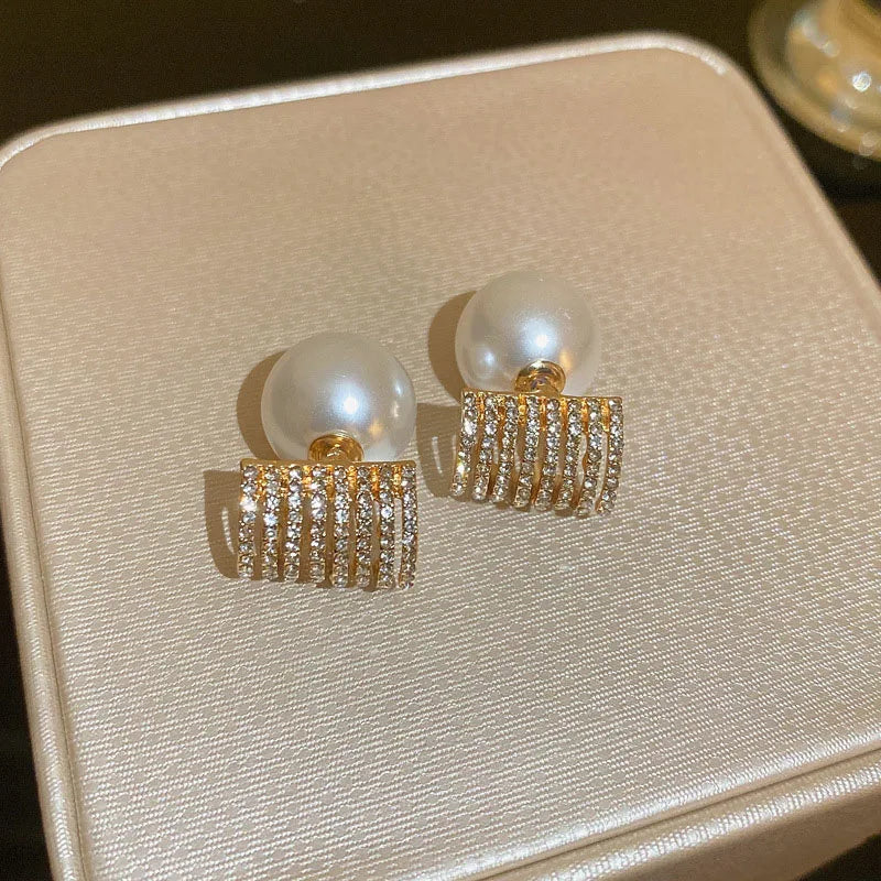 Round Wreath Bow Pearl Stud Earrings Elegant Trend Fashion Korean Women Jewelry Simple Pearl Stud Earrings Small Zircon Ear Clip