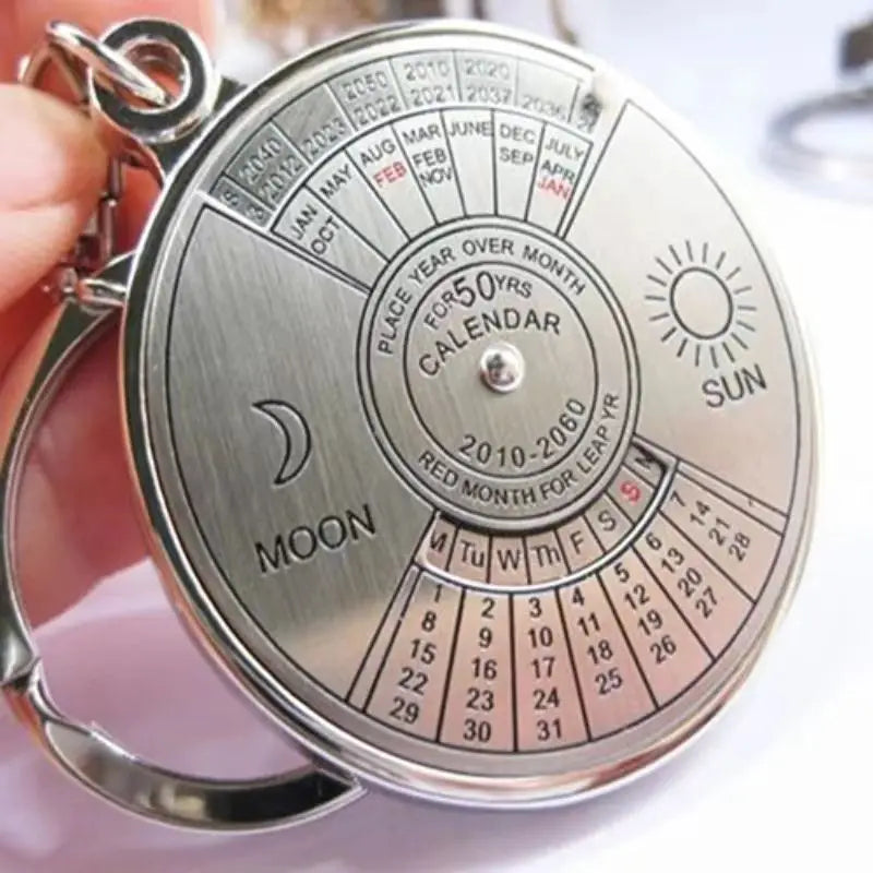 50 Years Perpetual Calendar Keychain Silver Alloy Keyring Key Decoration 8OU9 Car Keychain