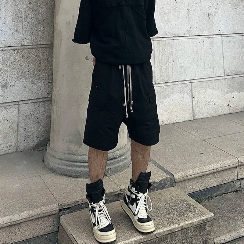 Ro Style Multi-pockets Drawstring Black Cargo Pants for Men Streetwear Baggy Casual Knee Lenght Pants Oversized Loose Cargo