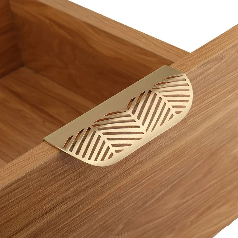 Modern Hidden Handles Leaf Shaped Drawer Pulls  Cabinet Leaves Knob Zinc Alloy Golden Cupboard With Screws Handles for Furniture