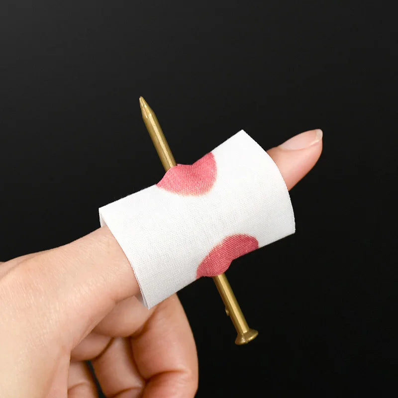 5pcs Bloody Nail Through Finger Prank Joke Novelty Toys Halloween Party Decoration Supplies Scary Trick Props Kids Birthday Gift