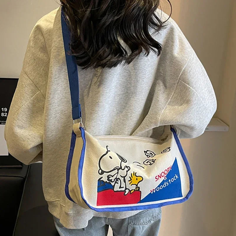 Canvas Bag Women High Capacity Bag Fashion Cartoon Snoopy Handbag Versatile One Shoulder Tote Bag Christmas Present for Girls