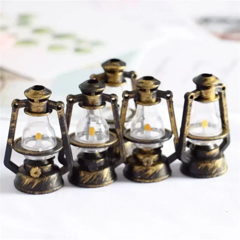 5/10PCS 37x54mm Scale Mini Kerosene Lantern Decor Miniature Oil Lamp Ornaments Fairy Garden AccessoriesHome Decoration