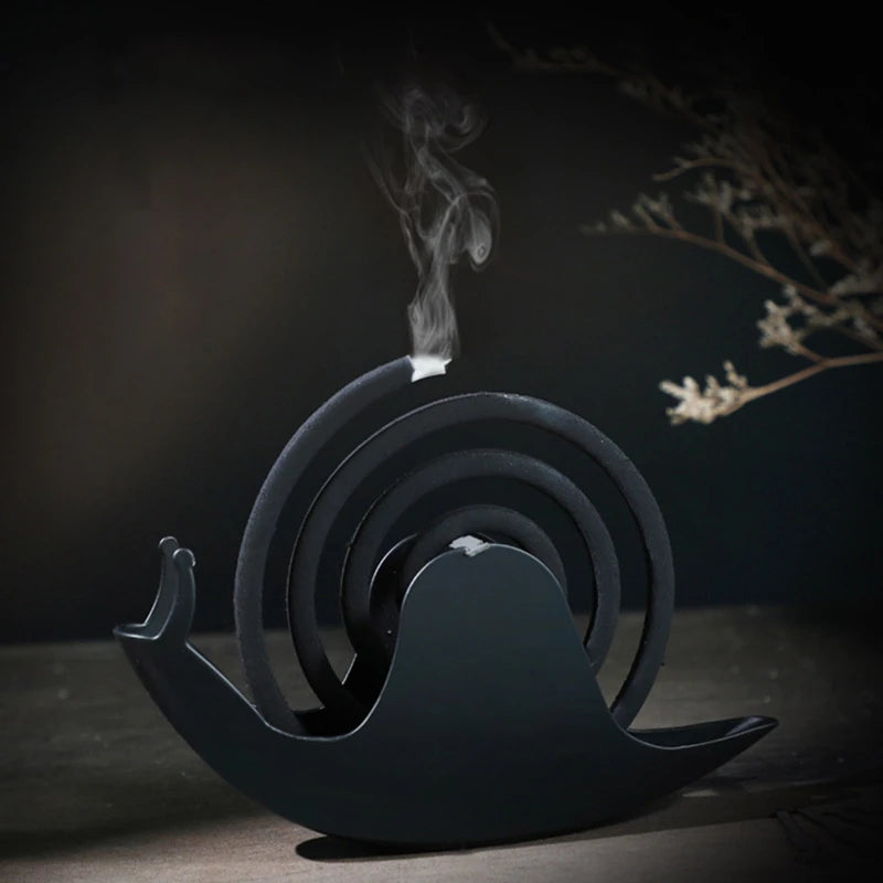 Cute Snail Shape Mosquito Coil Incense Holder Shelf Retro Unique Wrought Iron Metal Stand Ornament for Home Bedroom Decoration