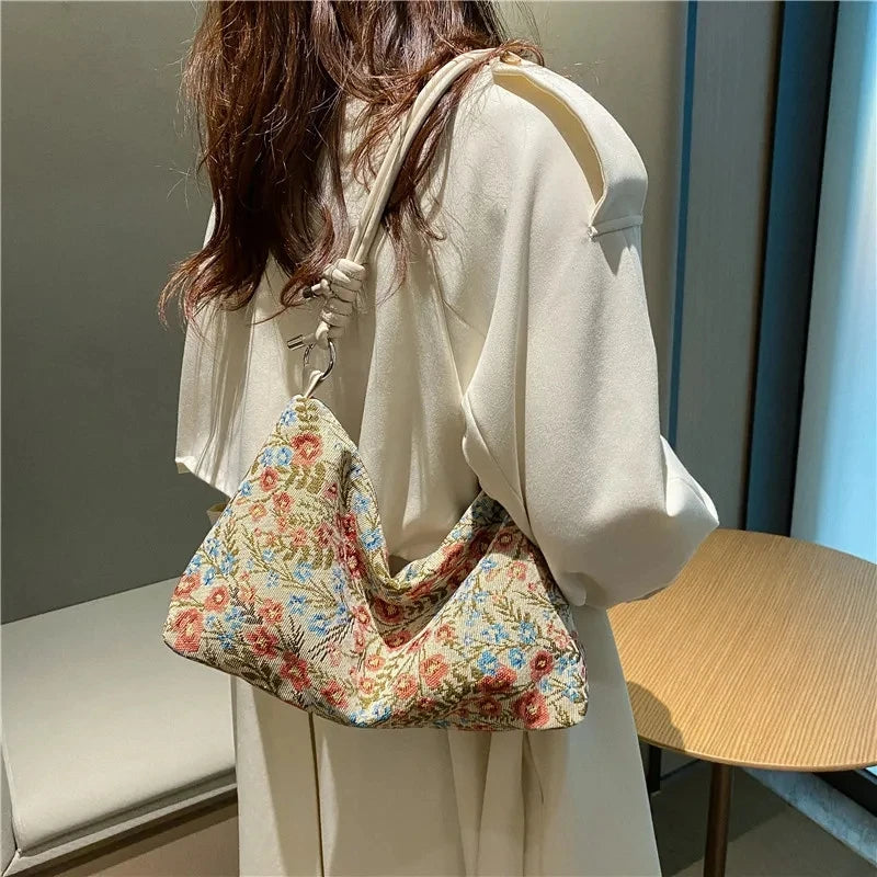 New Fashion Vintage Canvas Hand Bag For Women Elegant Flower Embroidery Casual Tote Bag Shopping Beach Bags Ladies Bags Wallets