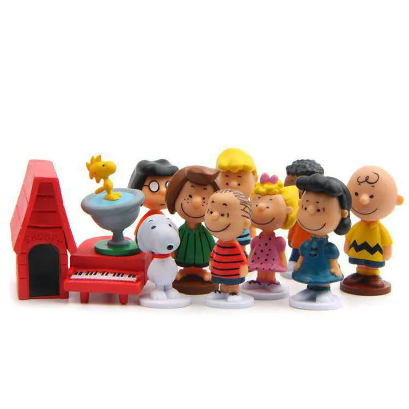 12PCS Japan Cartoon Peanuts Snoopy Charlie Sally Woodstock Mini Figure Model Toys Miniature Cake People Collection Props