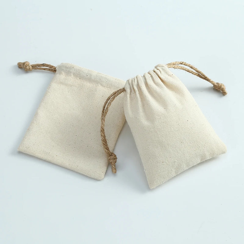 50 Cotton Burlap Jewelry Packaging Pouches Organizer Wedding Christmas Party Candy Bag Present Mariage Jute Drawstring Gift Bag