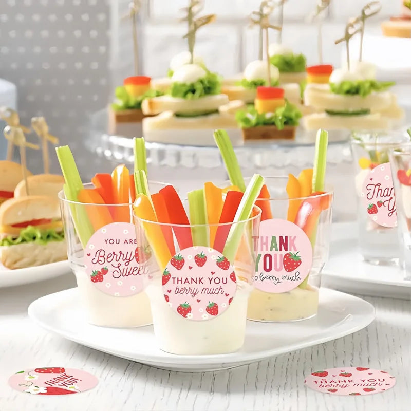 500pcs Strawberry Thank You Stickers，DIYAdhesive Labels Envelope Gift Sealing Stickers Birthday Party Cupcake Decoration Sticker