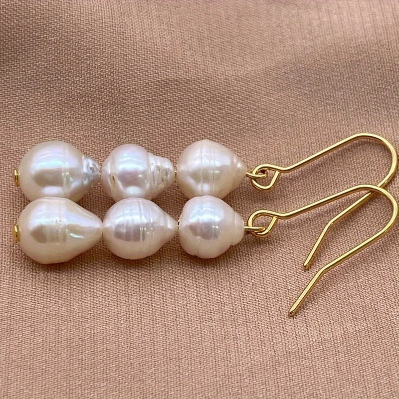 New Fashionable Baroque Freshwater Pearl Earrings. Simple, Elegant And Versatile Long Three-bead Earrings.