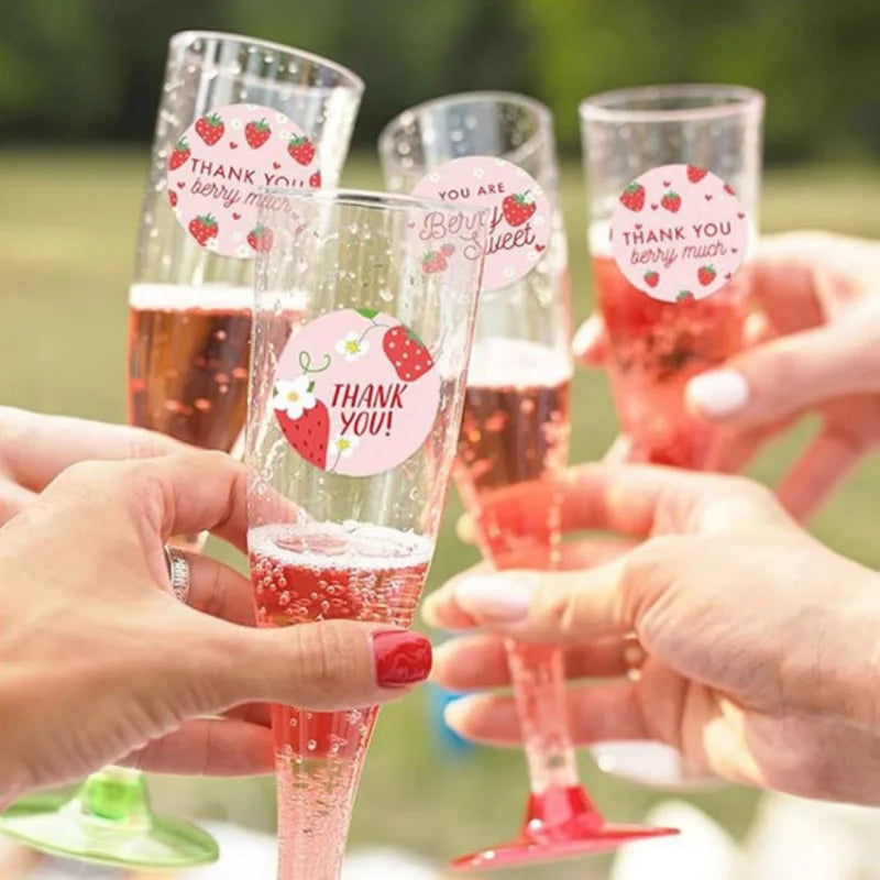 500pcs Strawberry Thank You Stickers，DIYAdhesive Labels Envelope Gift Sealing Stickers Birthday Party Cupcake Decoration Sticker