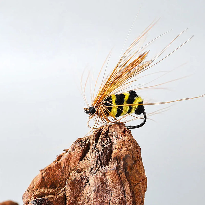 60/41pcs Box Bionic Fly Hook Set Artificial Insect Fishing Baits Bionic Insects Flies with Box Fly Fishing Lures for Trout Carp