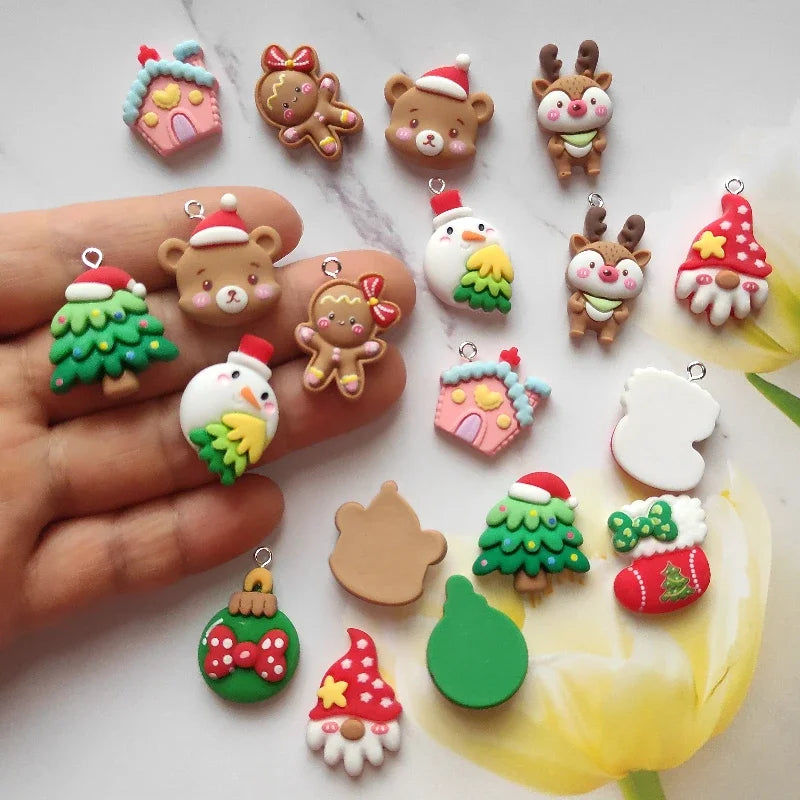 12Pcs Cartoon Christmas Series Charm Cute Snowman Deer Pendant Flat Back Cabochon DIY Jewelry Making Bracelet Earring Accessorie