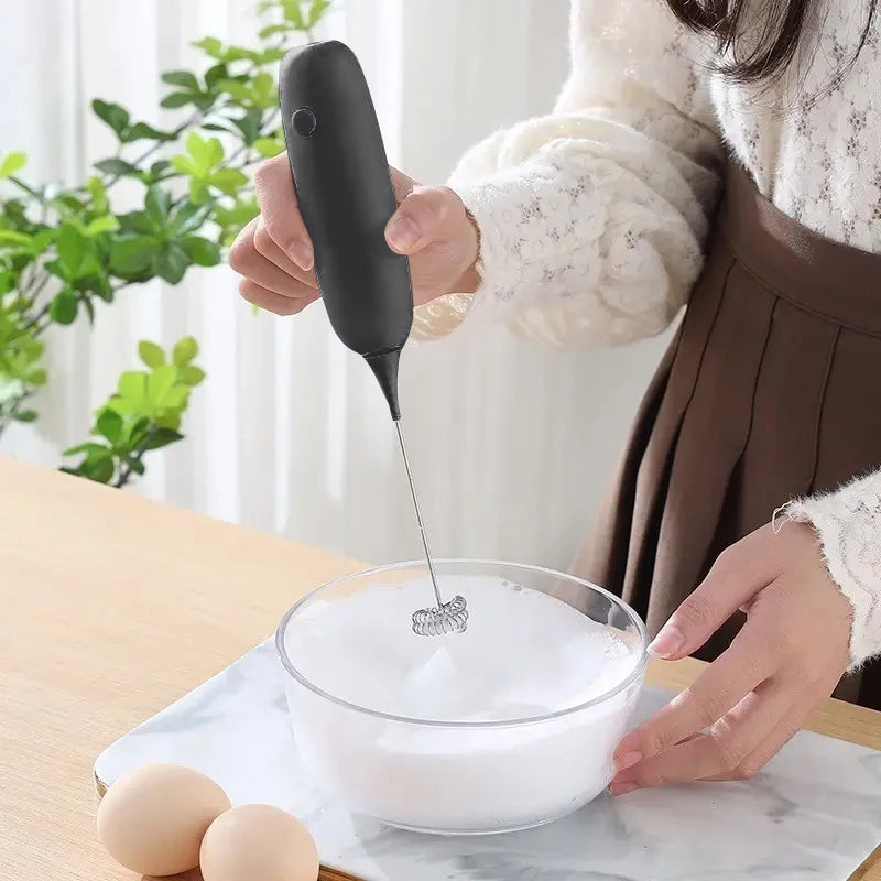 1PC Battery Model Handheld Egg Beater Froth Mixer Kitchen Automatic Coffee Milk Foaming Mixer Kitchen Whisk Tools