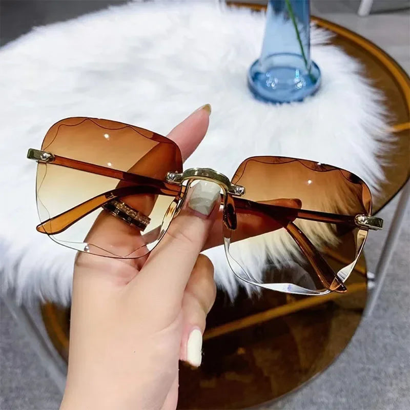 New Rimless Square Sunglasses Women's Brand Designer Fashion Sun Glasses Female Summer Travel Trend Eyewear UV400 Oculos De Sol