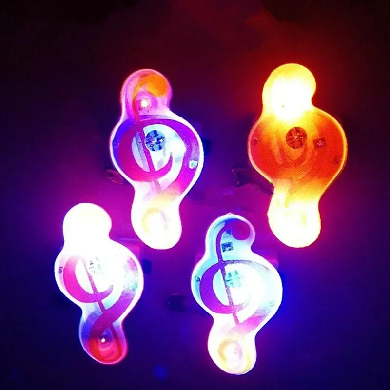 25pcs Party Love LED Flashing Brooch Pin Cartoon Light up Glow Badge Gift Cosplay Navidad Wedding Festival Halloween Christmas