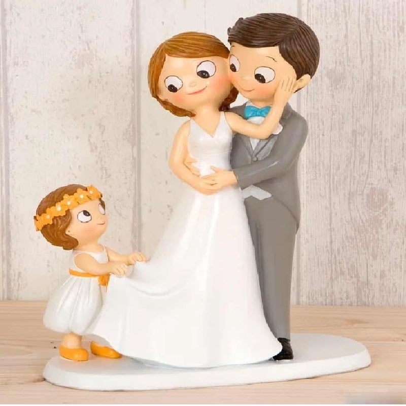 Pastel figure for boyfriends, with boy, girl or baby. Wedding celebration souvenir decorate the wedding cake or give away. 21 cm.