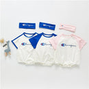 Sport leerer Babyspielanzug