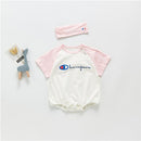 Sport leerer Babyspielanzug