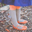 6 Farben.Unisex Kinder Cherry Hair Ball Kniestrümpfe.Baby Kleinkind In Tube Socken für Mädchen Boys.Kid Cherry Stricksocke 2-6Y