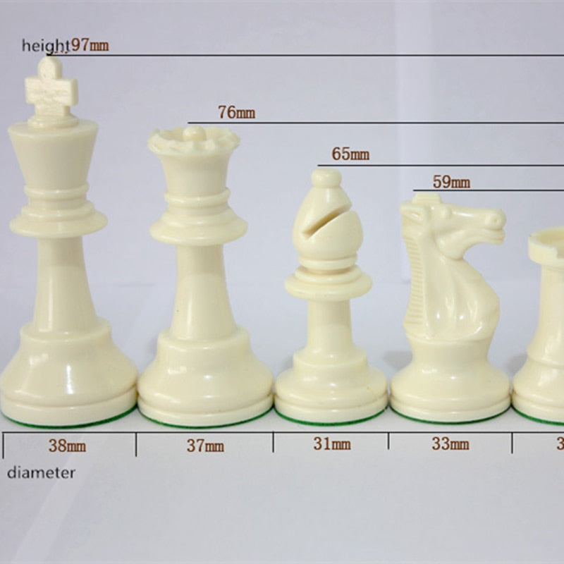 International Standard Chess Game Set Competition King 97 mm (3,82 Zoll) großes Kunststoff-Schachspiel mit Schachbrett 4 hinteres Spiel Yernea