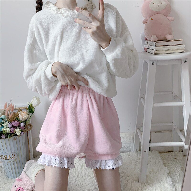 Winter Cute Lolita Girls Warm Velvet Shorts Sweet High Waist Lace Women's Plush Pajamas Shorts Summer Kawaii Bloomers Pink White