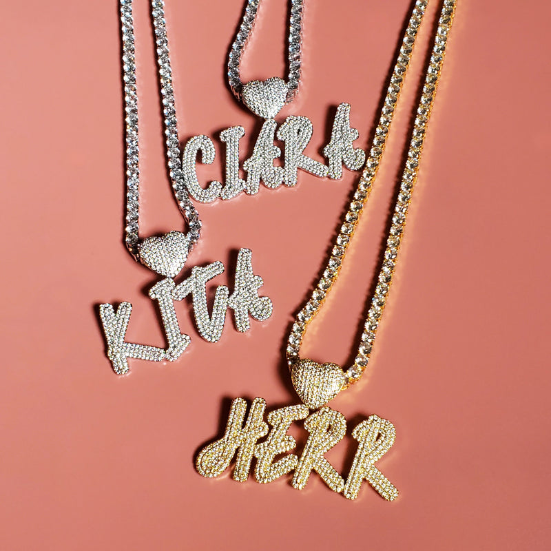 Collar con nombre personalizado 2021 con aro de corazón, colgante de palabras con letras de Zirconia personalizadas, regalo único para ella