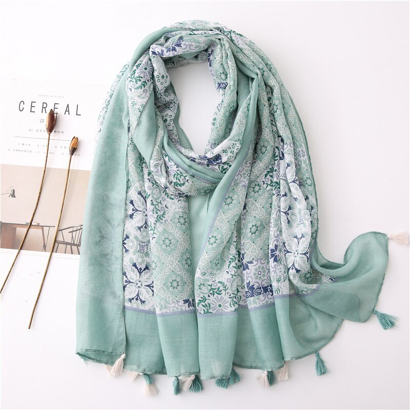 2020 fashion spring summer geometry printing cotton scarf with tassel fashion wraps shawls sunscreen beach hijabs wholesale