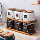 Luxus nordischen Stil Marmormuster Keramik Küche Gewürzbehälter Set Holzabdeckung Salzstreuer Gewürzglas Küchenzubehör