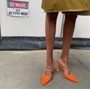 Europäische und amerikanische beliebte 2020 Sommer neue schillernde rosa Kristallpailletten Spool Heels spitze High Heels Damen Hausschuhe