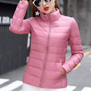 7XL Frauen 90% weiße Entendaunenmäntel 4XL 5XL Frauen ultraleichte Entendaunenjacken Herbst-Winter-warme Stehkragen-Wandermäntel
